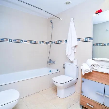 Apartamento Equipado Con Las Vistas Al Mar *