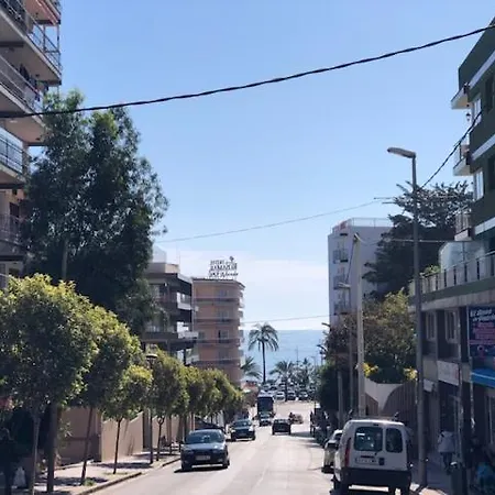 Apartamento Equipado Con Las Vistas Al Mar