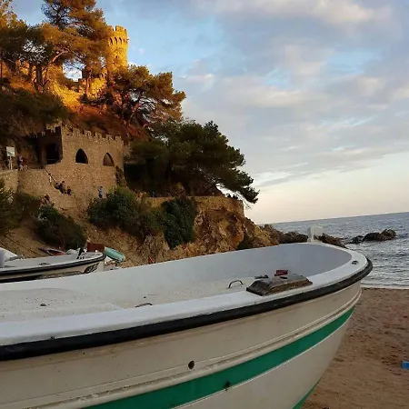 Apartamento Equipado Con Las Vistas Al Mar شقة *